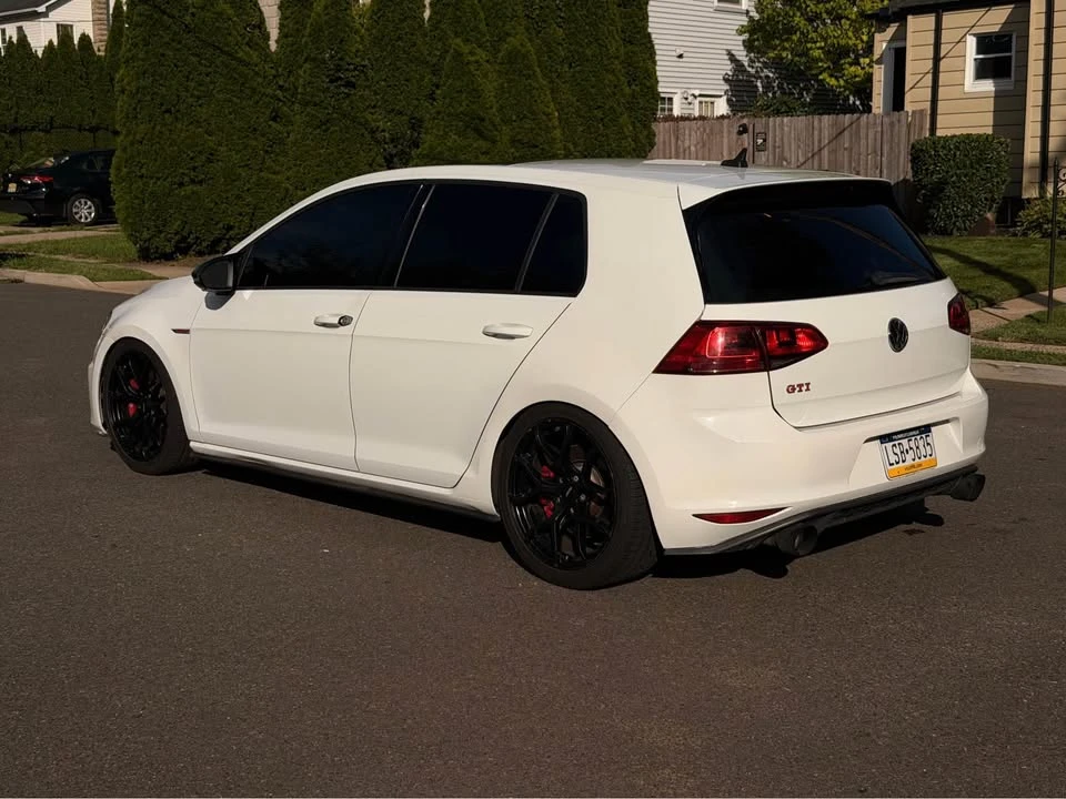 2017 Volkswagen GTI Mk7 - Image 8 of 20