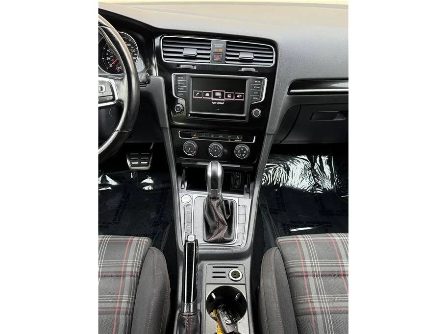 2017 Volkswagen GTI Mk7 - Image 12 of 20