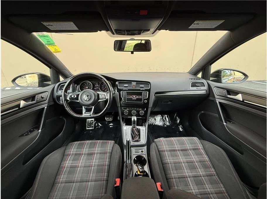 2017 Volkswagen GTI Mk7 - Image 15 of 20