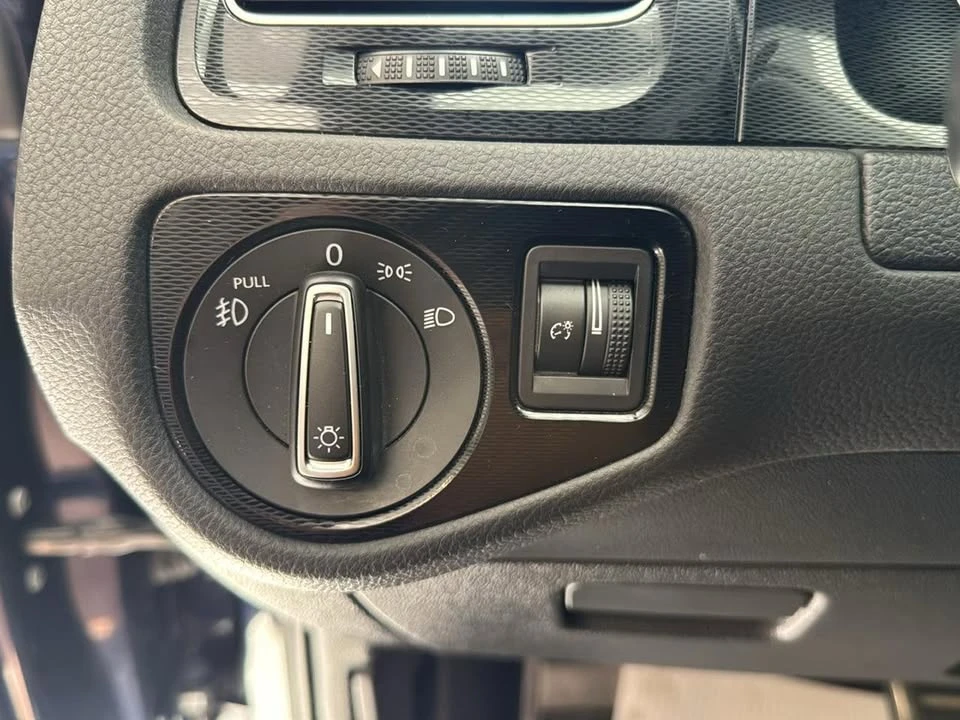 2017 Volkswagen GTI Mk7 - Image 10 of 20