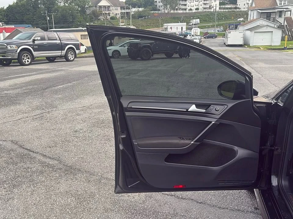 2017 Volkswagen GTI Mk7 - Image 9 of 20