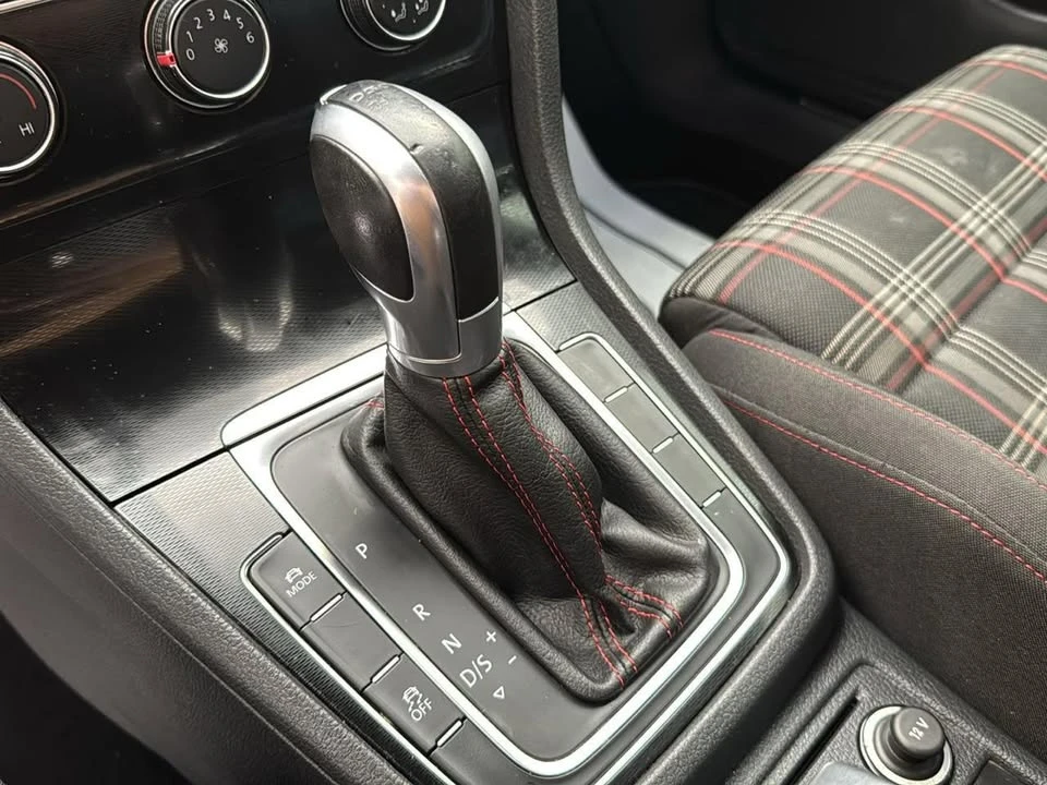 2017 Volkswagen GTI Mk7 - Image 15 of 20