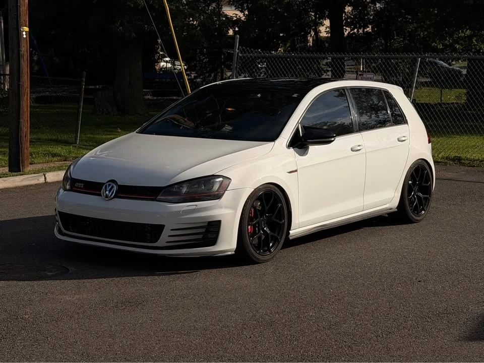 2017 Volkswagen GTI Mk7 - Image 16 of 20