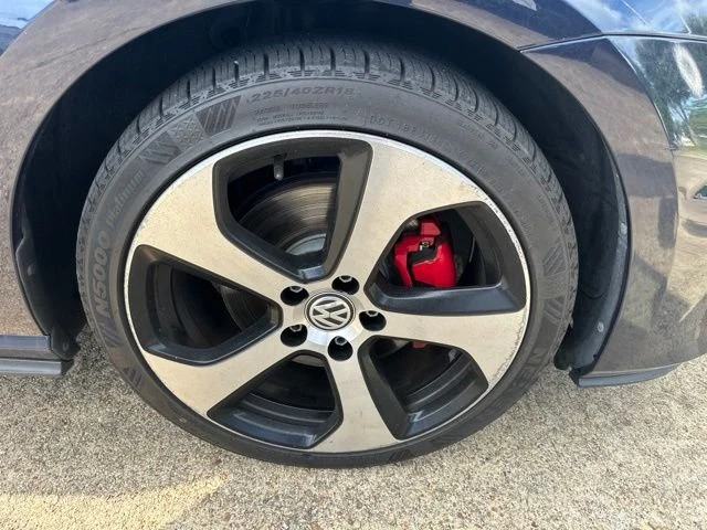 2017 Volkswagen GTI Mk7 - Image 17 of 19