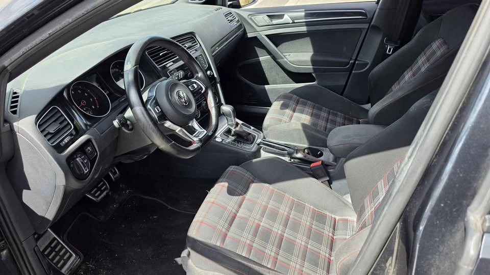 2017 Volkswagen GTI Mk7 - Image 10 of 17
