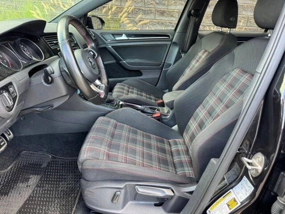 2017 Volkswagen GTI Mk7 - Image 19 of 20