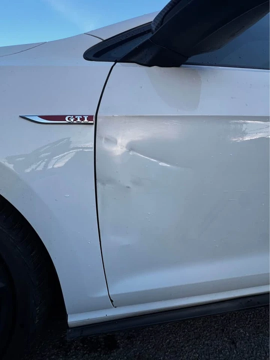 2017 Volkswagen GTI Mk7 - Image 8 of 8