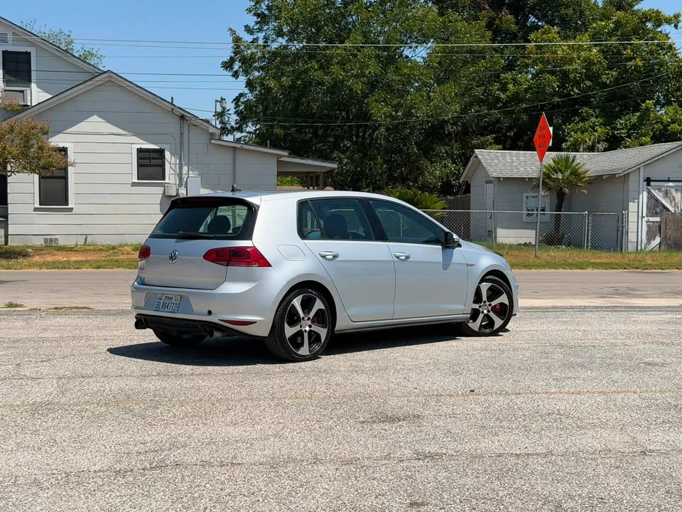 2017 Volkswagen GTI Mk7 - Image 4 of 12