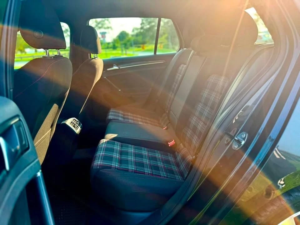 2017 Volkswagen GTI Mk7 - Image 15 of 19