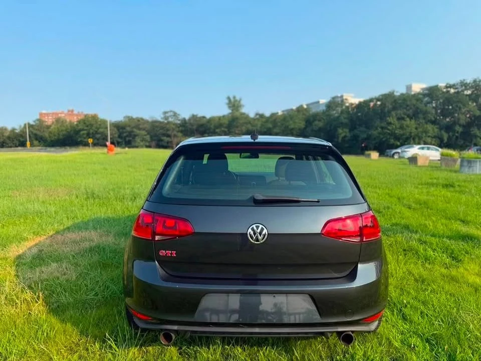 2017 Volkswagen GTI Mk7 - Image 9 of 19