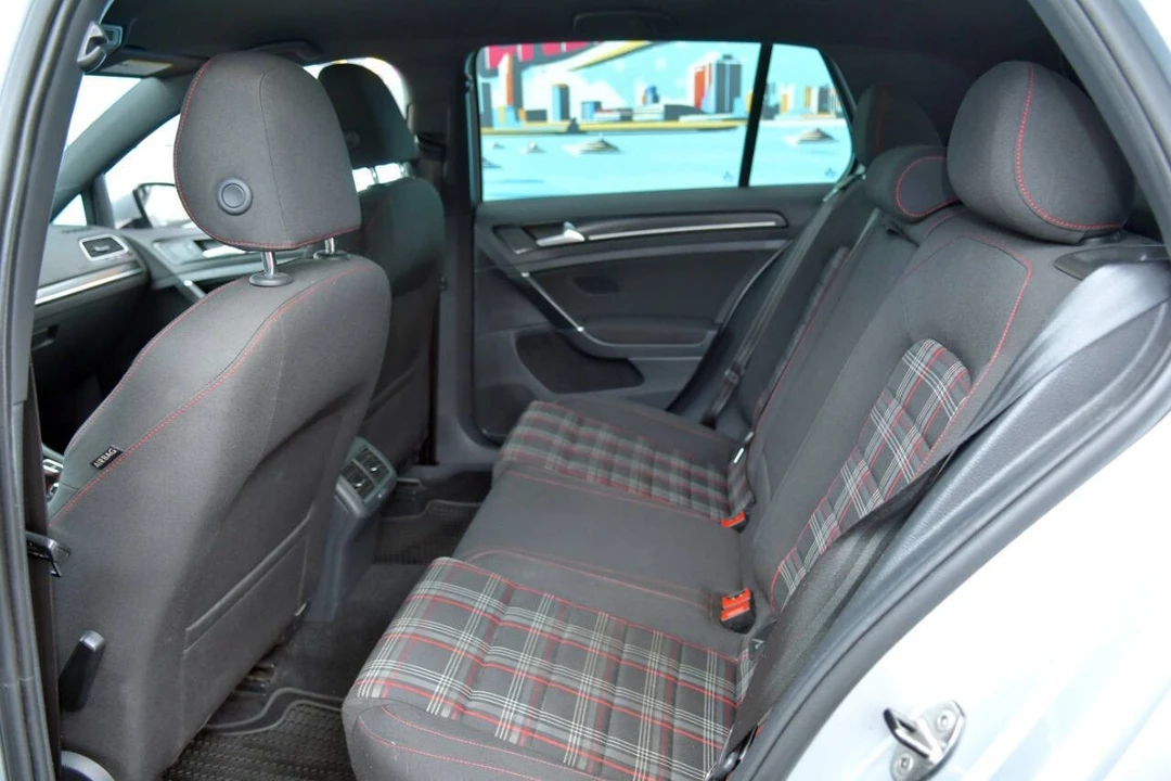 2017 Volkswagen GTI Mk7 - Image 12 of 12