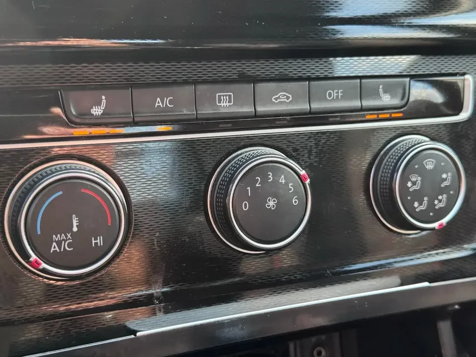 2017 Volkswagen GTI Mk7 - Image 13 of 20