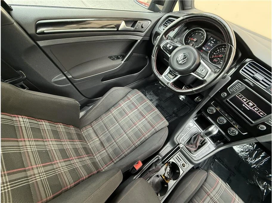2017 Volkswagen GTI Mk7 - Image 11 of 20
