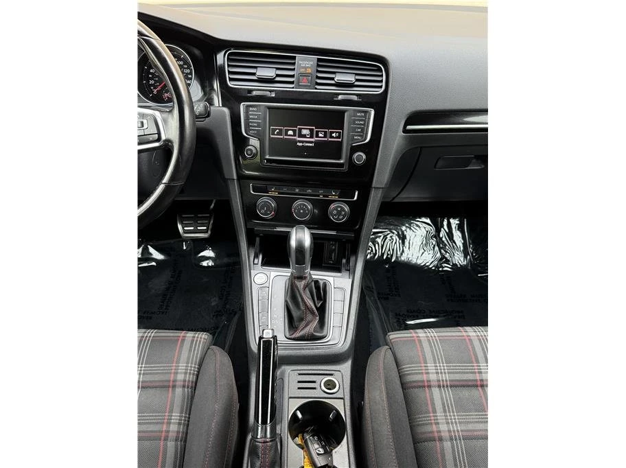 2017 Volkswagen GTI Mk7 - Image 12 of 20