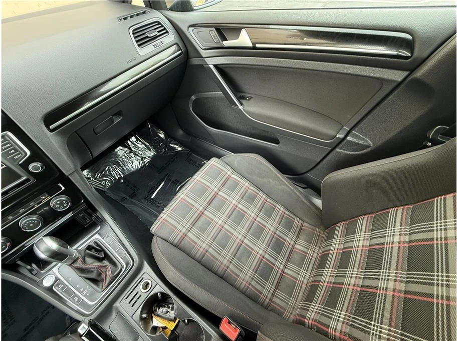 2017 Volkswagen GTI Mk7 - Image 13 of 20
