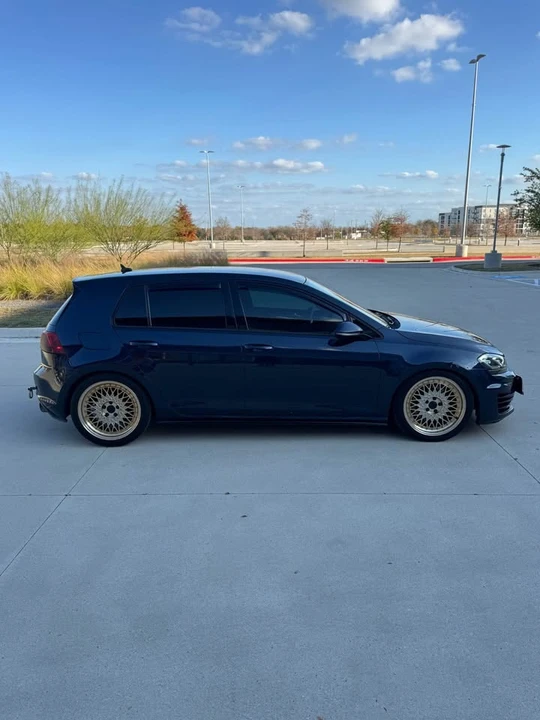 2017 Volkswagen GTI Mk7 - Image 3 of 10
