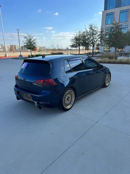 2017 Volkswagen GTI Mk7 - Image 2 of 10