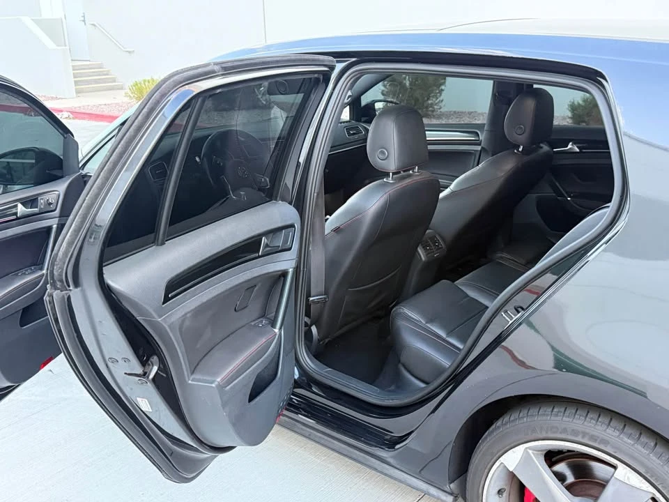 2017 Volkswagen GTI Mk7 - Image 8 of 12