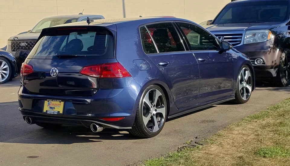 2017 Volkswagen GTI Mk7 - Image 2 of 11