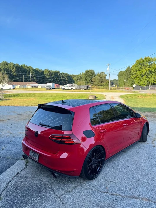 2017 Volkswagen GTI Mk7 - Image 8 of 18