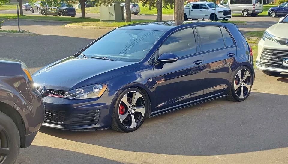 2017 Volkswagen GTI Mk7 - Image 4 of 11