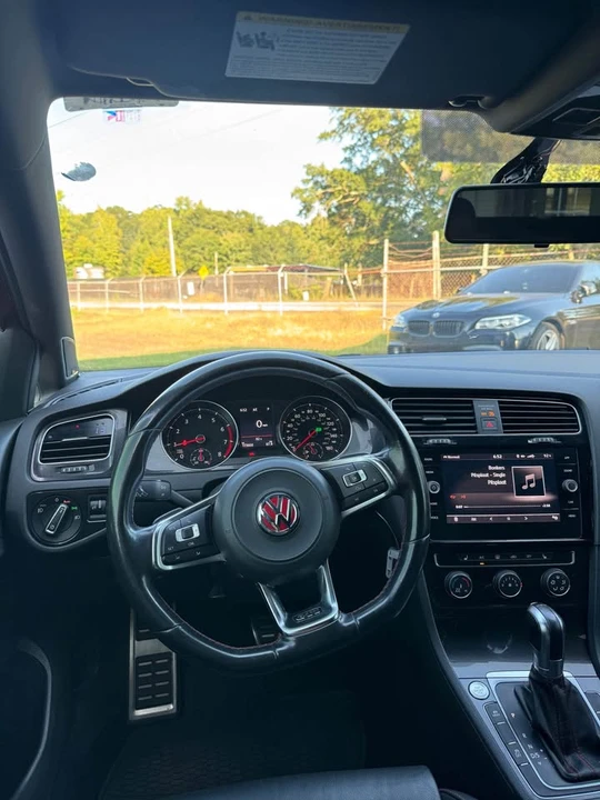 2017 Volkswagen GTI Mk7 - Image 12 of 18
