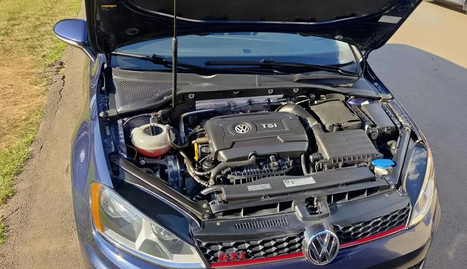 2017 Volkswagen GTI Mk7 - Image 9 of 11