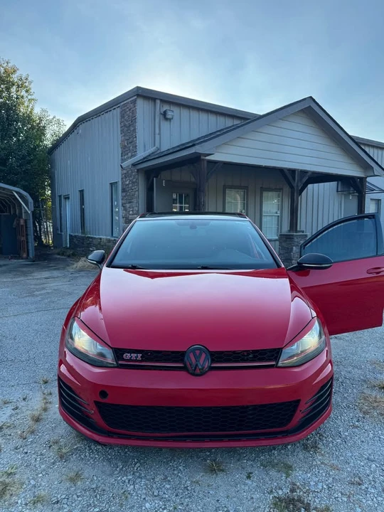 2017 Volkswagen GTI Mk7 - Image 2 of 18