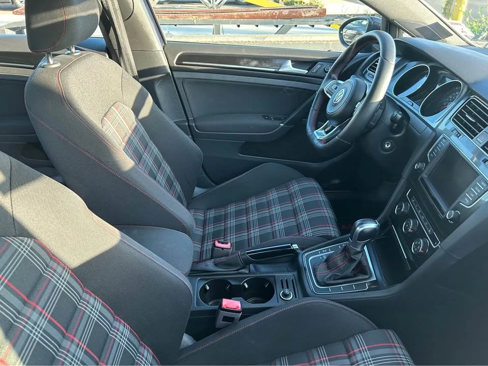 2017 Volkswagen GTI Mk7 - Image 3 of 8