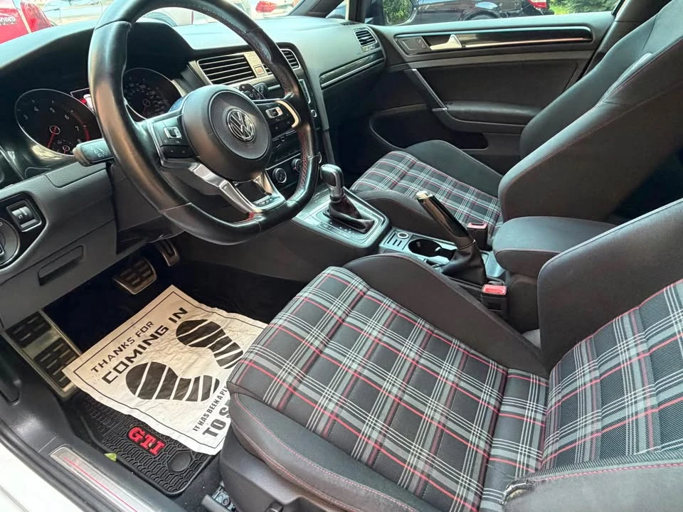 2017 Volkswagen GTI Mk7 - Image 10 of 20