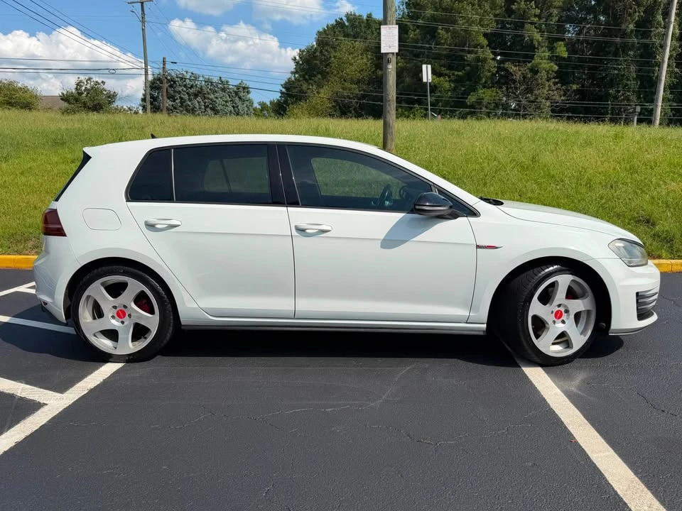 2017 Volkswagen GTI Mk7 - Image 3 of 20