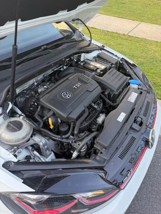 2017 Volkswagen GTI Mk7 - Image 7 of 8