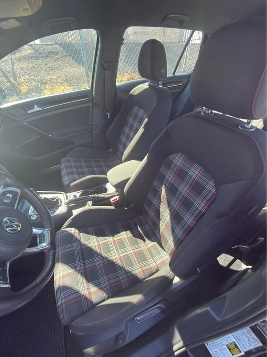2017 Volkswagen GTI Mk7 - Image 7 of 8