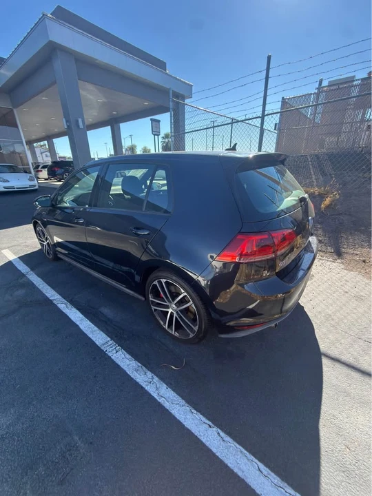 2017 Volkswagen GTI Mk7 - Image 4 of 8