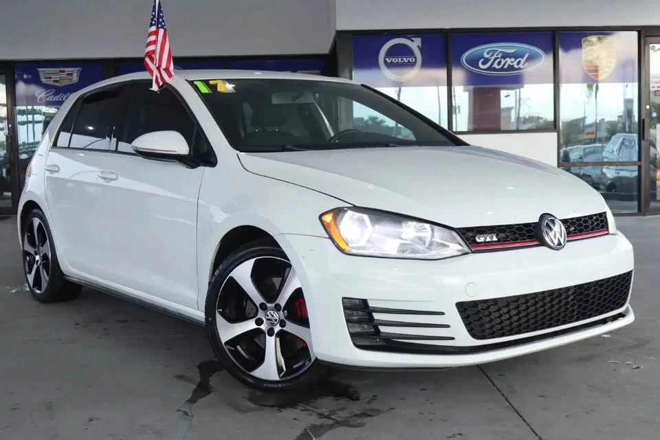 2017 Volkswagen GTI Mk7 - Image 2 of 18