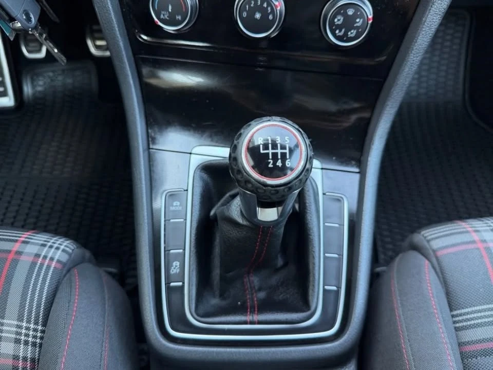 2017 Volkswagen GTI Mk7 - Image 19 of 20