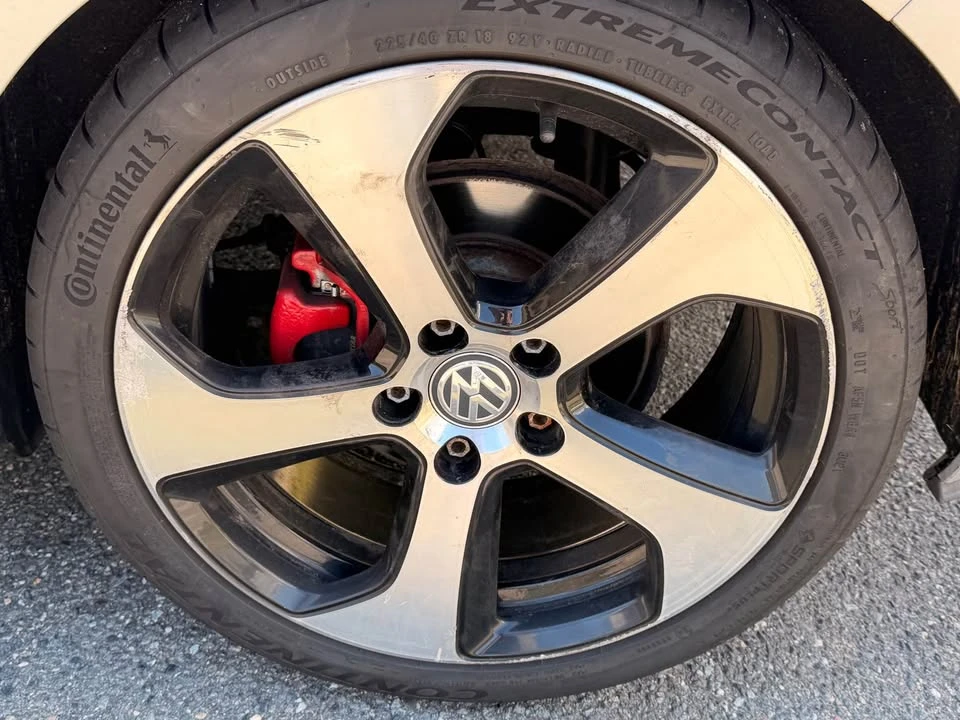 2017 Volkswagen GTI Mk7 - Image 4 of 6