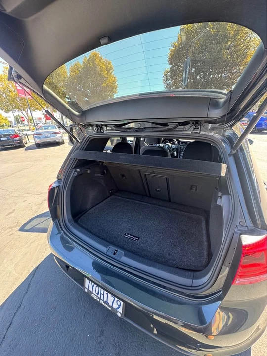 2017 Volkswagen GTI Mk7 - Image 9 of 13