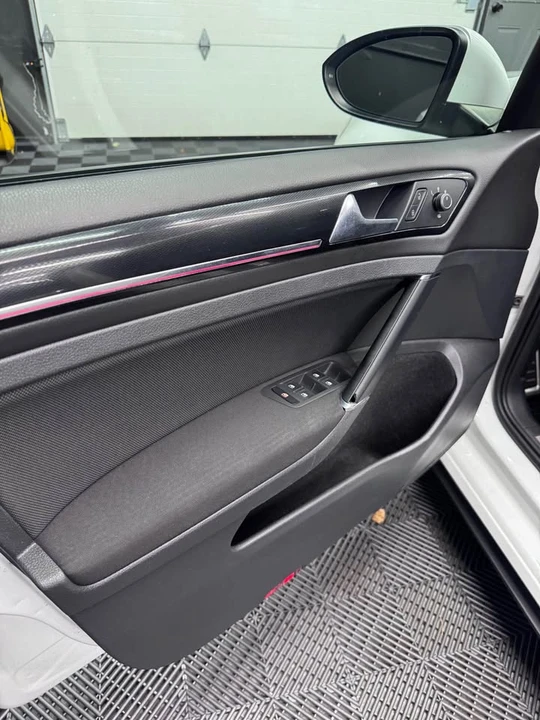 2017 Volkswagen GTI Mk7 - Image 4 of 20