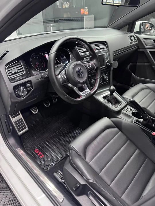2017 Volkswagen GTI Mk7 - Image 6 of 20