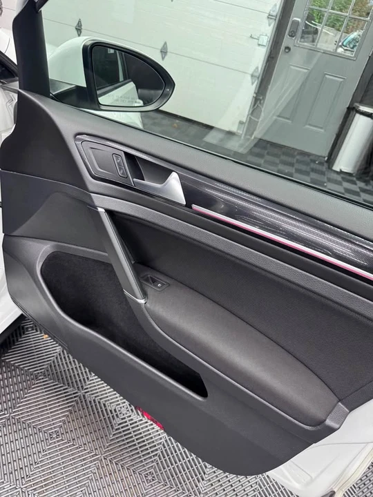 2017 Volkswagen GTI Mk7 - Image 17 of 20