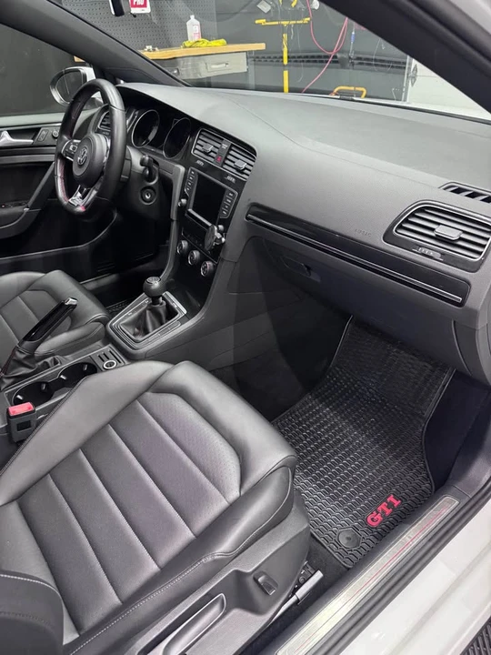 2017 Volkswagen GTI Mk7 - Image 16 of 20