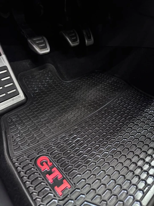 2017 Volkswagen GTI Mk7 - Image 18 of 20