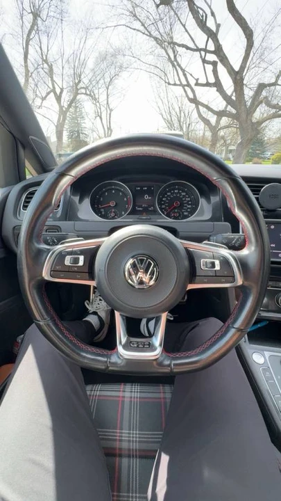 2017 Volkswagen GTI Mk7 - Image 8 of 10