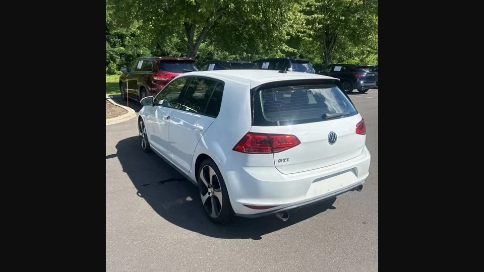 2017 Volkswagen GTI Mk7 - Image 4 of 16