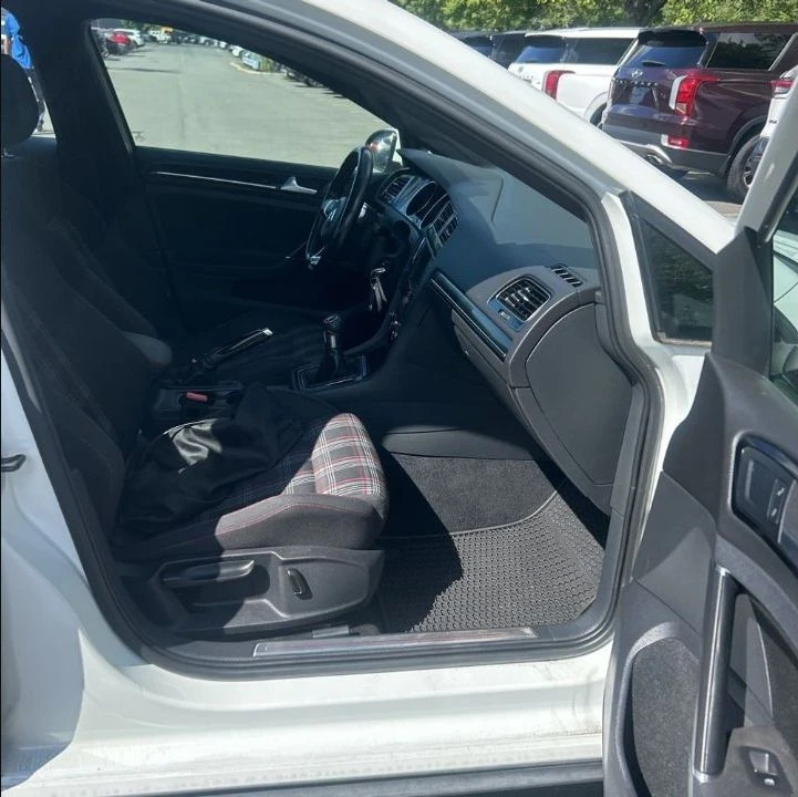 2017 Volkswagen GTI Mk7 - Image 11 of 20