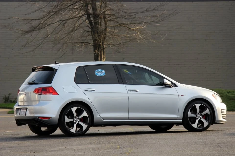 2017 Volkswagen GTI Mk7 - Image 6 of 20