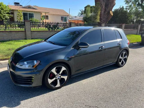 2017 Volkswagen Golf GTI S