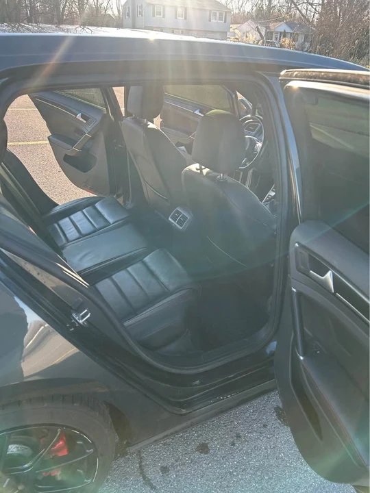 2017 Volkswagen GTI Mk7 - Image 10 of 16