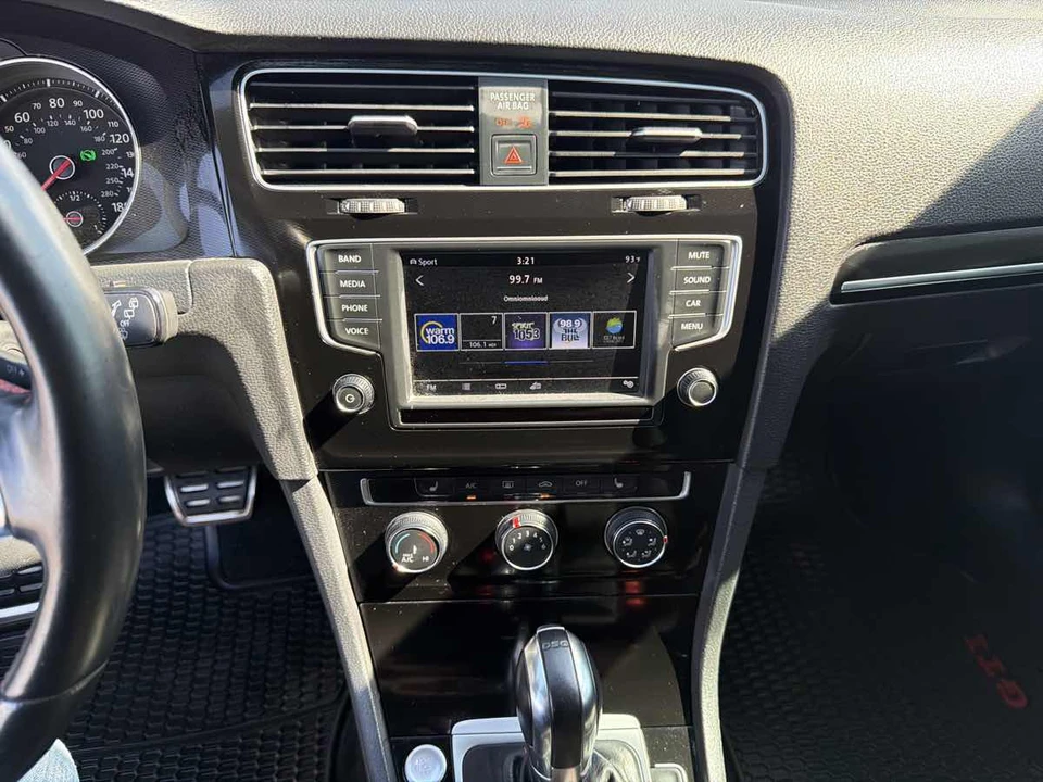 2017 Volkswagen GTI Mk7 - Image 13 of 17